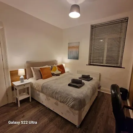 4 Bed Park View House-Free Parking - Sleep 8 Villa Plymouth Exterior photo