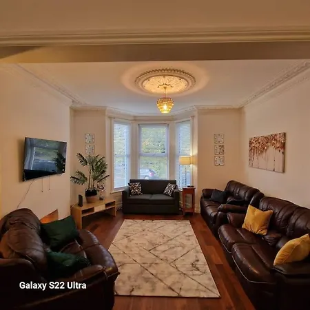 4 Bed Park View House-Free Parking - Sleep 8 Villa Plymouth Exterior photo