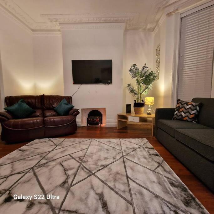 4 Bed Park View House-free Parking - Sleep 8