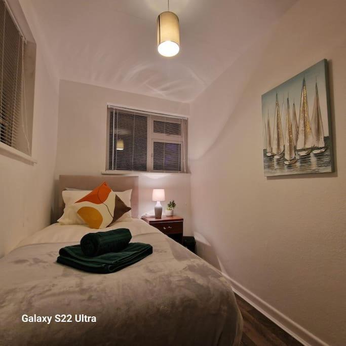 4 Bed Park View House-free Parking - Sleep 8 *